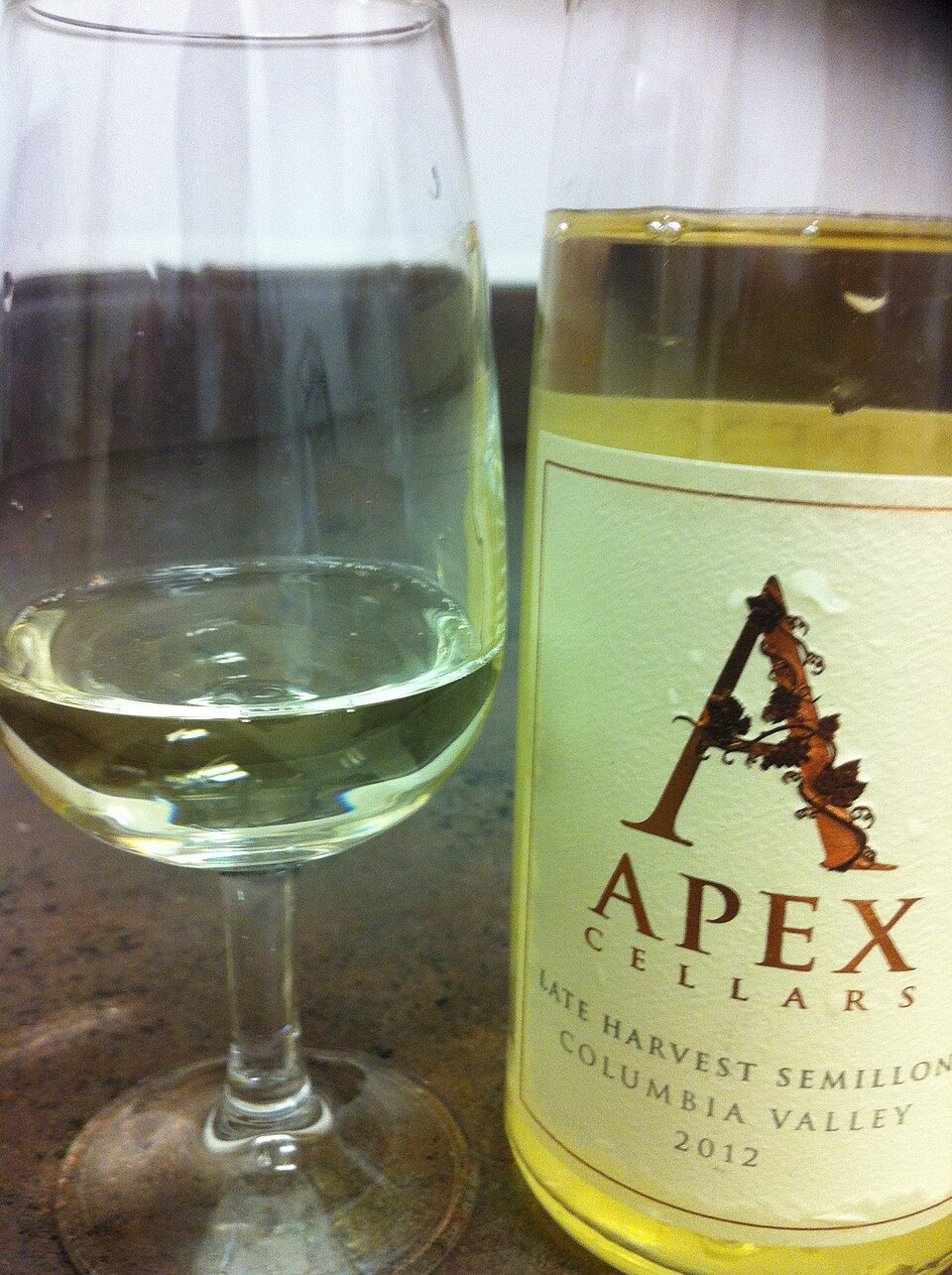 What Can be Learned from a Wine Label?