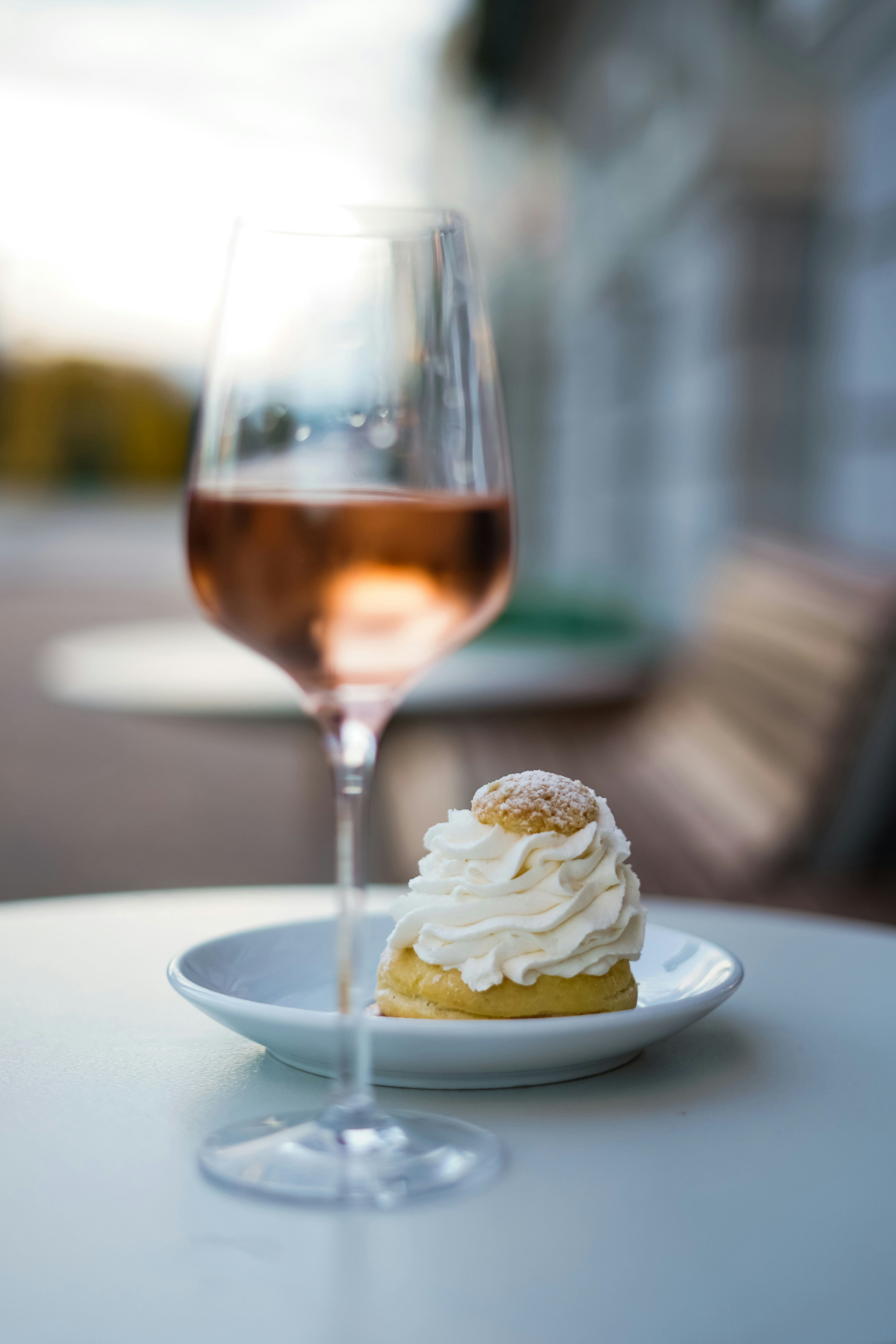 Factors that Affect How Sweet a Wine Tastes