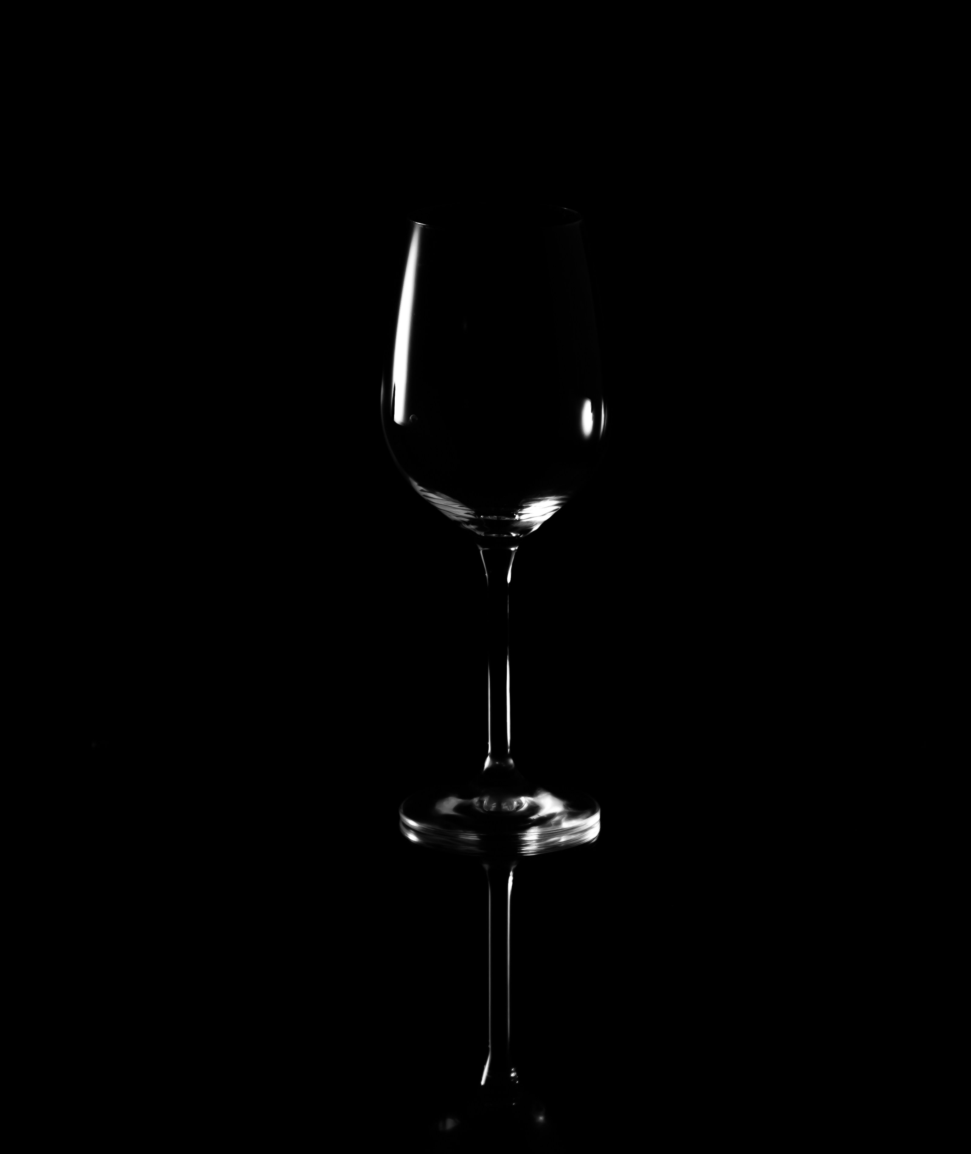 Ever Wonder? - What is 'Priming' or 'Seasoning' a Wine Glass?